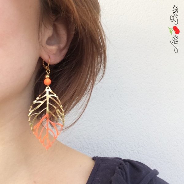 boucle d'oreille | bijou | feuille | orange fluo | doré | femme | été