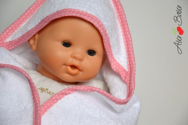 cape de bain pour poupée | patron couture gratuit | sewing | bébé | doll | poupon | trousseau de naissance pour poupée
